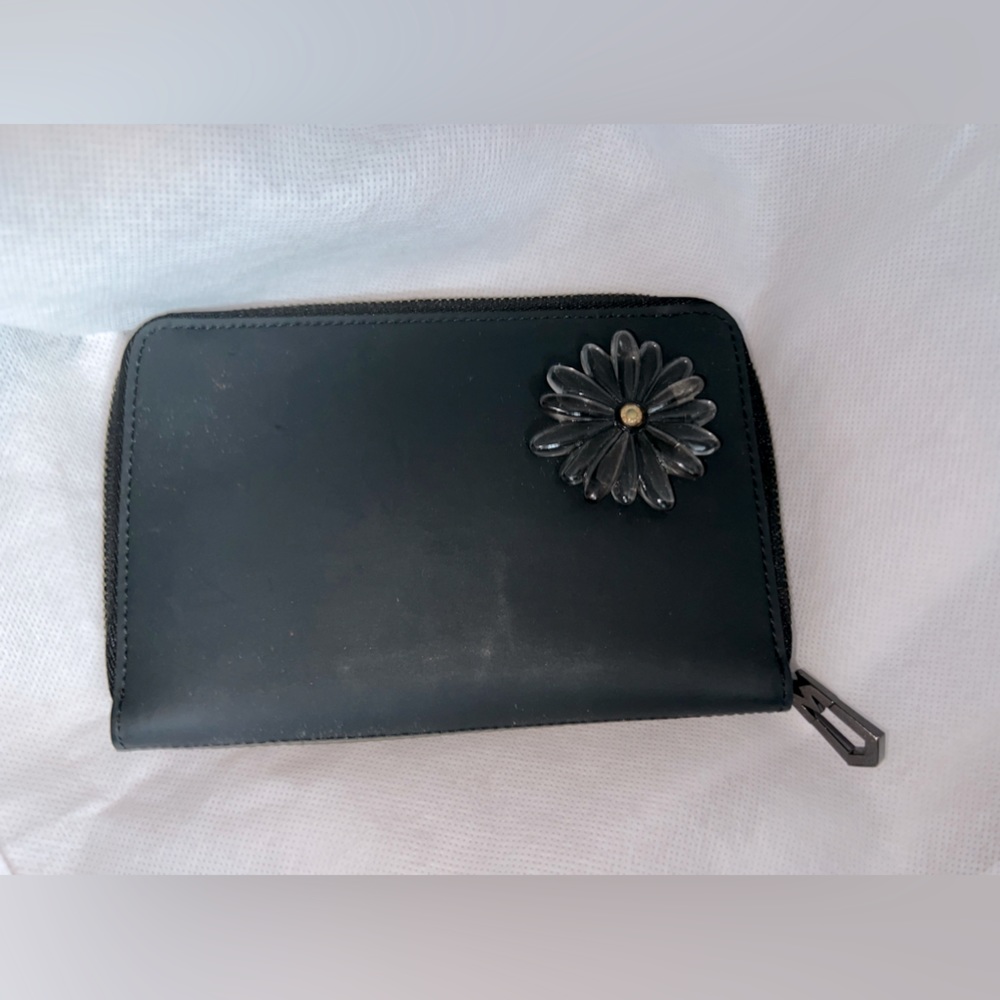 Marc Jacobs wallet